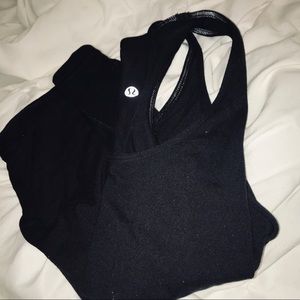 black lululemon tank